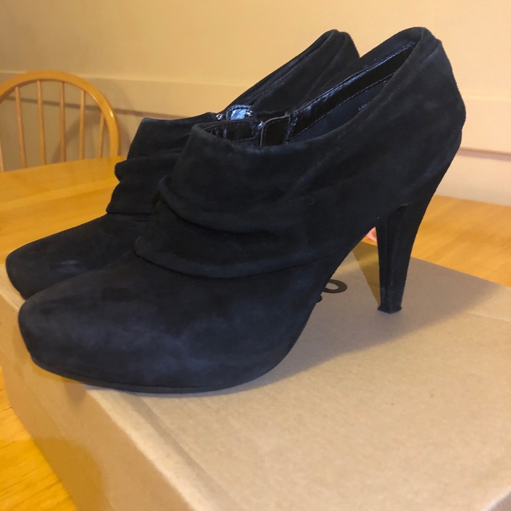 Black heels